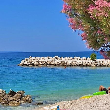 Apartment Jerolima Дуги Рат Екстериор снимка