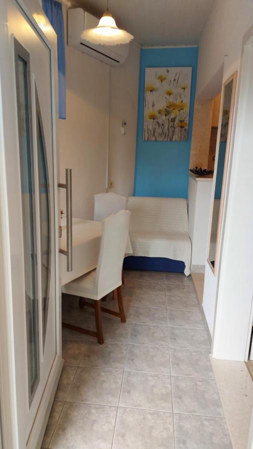 Apartment Jerolima Дуги Рат Екстериор снимка
