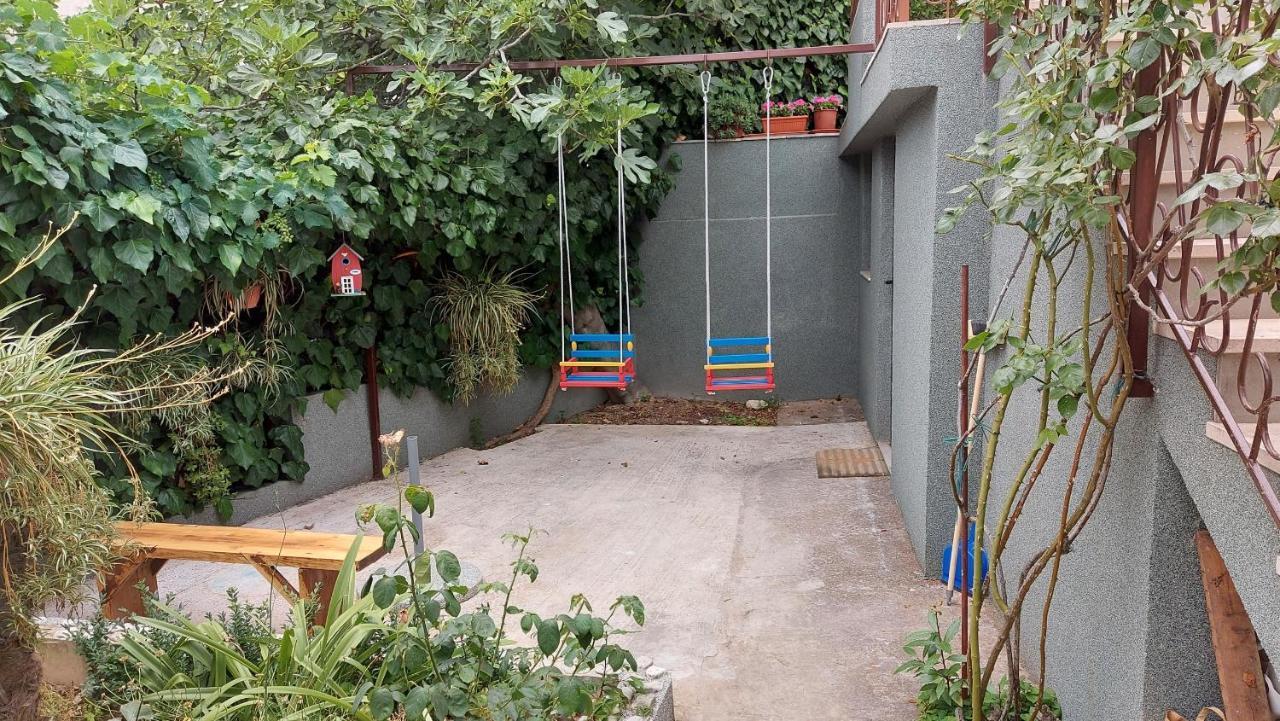 Apartment Jerolima Дуги Рат Екстериор снимка